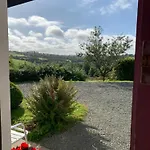 Fern Valley Tiny House Dağ evi