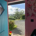 Fern Valley Tiny House Dağ evi *