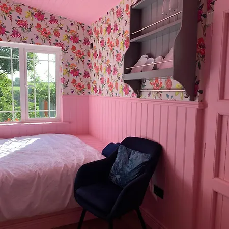 Chalet Fern Valley Tiny House Virginia