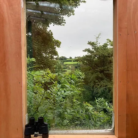Fern Valley Tiny House شاليه